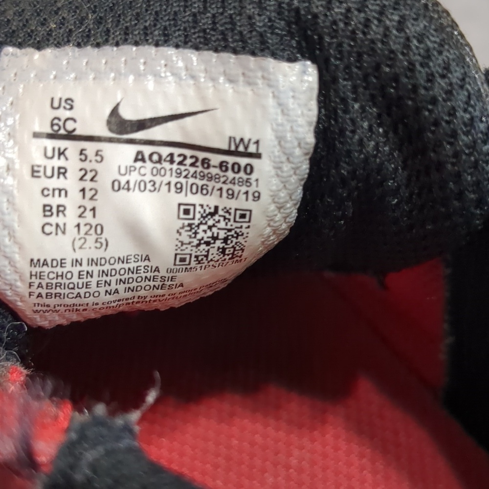 Red Nike team hustle toddler shoes 6C - Picture 6 of 7